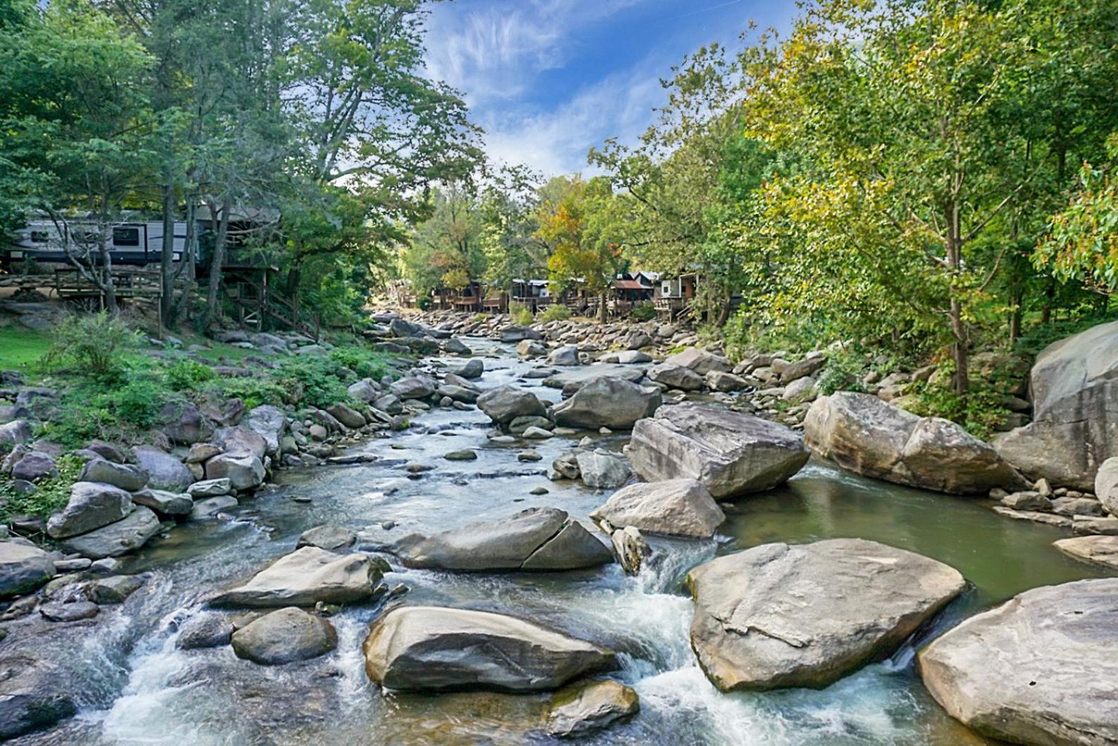 Hickory Falls Inn Chimney Rock Bagian luar foto
