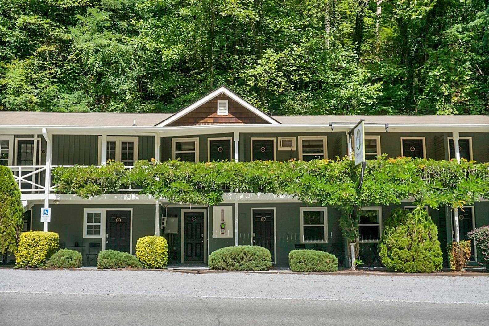 Hickory Falls Inn Chimney Rock Bagian luar foto